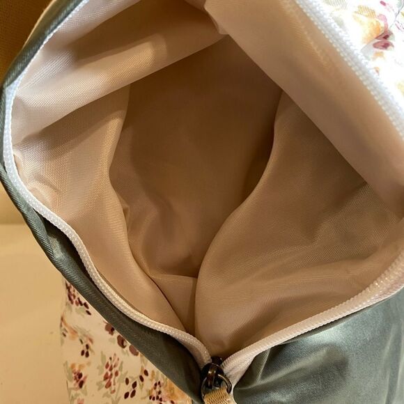 NWT Jujube Large Tote   - Picture 8 of 10